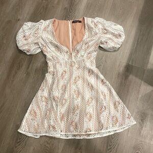 Elegant White Lace Dress S